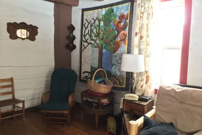 Image de \"Little House on the Prairie\" with modern plumbing!