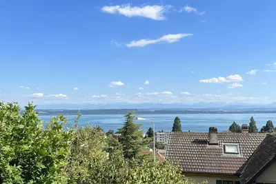 Image de Bel Appartement, vue lac, 3 chambres Ă coucher, Etage 1