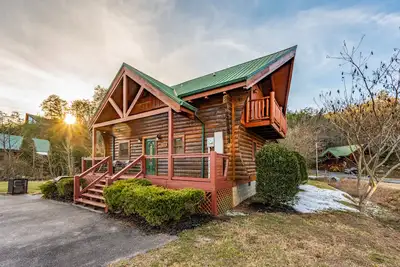 Image de Stunning Creekside 5min Outside Pigeon Forge Strip