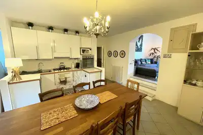 Image de Exceptional apartment in the center, only 10 km from the sea, with terrace