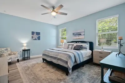 Image de “Jupiter Breeze” Beach Retreat! 4/2 newer home in center of beautiful Jupiter Fl