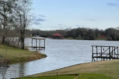 Image de Emma’s Hideaway<br>Country living with private dock