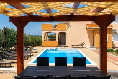 Image de Four bedroom villa with private pool