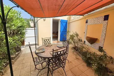 Image de Appartement Saint-Mandrier village avec belle terrasse, tout à pied