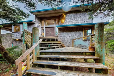 Image de Villa al Mar | Secluded Stunner, Quiet Beach Access | Jaw-Dropping Ocean View