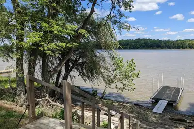 Image de Relaxation and Recreation on the River!