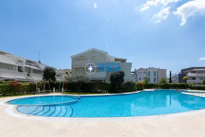 Image de • Wave Village • Modern Apt. [ + Piscina e Park ]