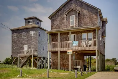 Image de Soundfront home w/private hot tub, game room, fast WiFi, fish cleaning table