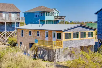 Image de Dog-friendly home in ocean-side location w/private washer/dryer, WiFi, central Ac