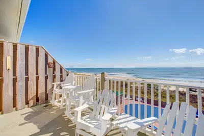 Image de Wonderful home in beachfront complex with pool & hot tub, central Ac & deck