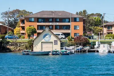 Image de Akuna 3 ground floor apartment opposite Wallis Lake