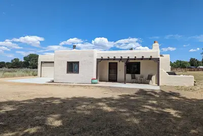 Image de Casa Aliento - A breath of fresh air in Taos!