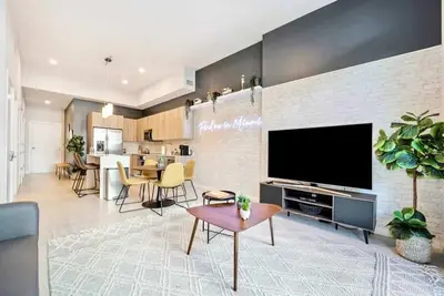Image de Brand New Cool 1 Bdrm Condo In Best Miami Location