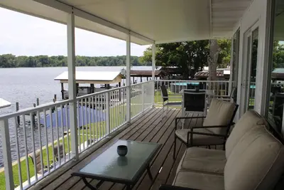 Image de Riverfront Retreat-Private Dock; Fishing, Boating & Peaceful Getaway in Welaka