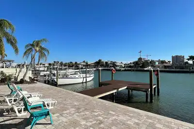 Image de Anchors Up #1; Walk to Beach/Bars/Dining