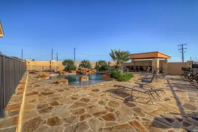 Image de Lovely 3 bedroom condo with pool on Lake Amistad