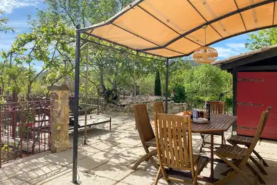 Image de Mas Bourdaric - La Magnanerie - Gîte spacieux avec grande terrasse et piscine