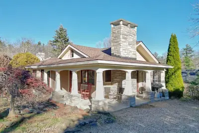 Image de The Post House 2br/2ba Updated Cottage in Downtown Blowing Rock