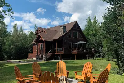 Image de 4bdrm Chalet-close to downtown & outdoor adventure
