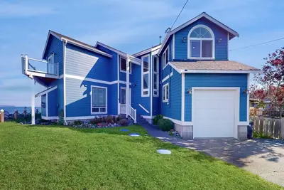 Image de Best Fishing Beach in Pnw | Bush Point Bliss | No-Bank, Walkout Waterfront