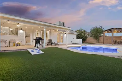 Image de Kulla Oasis: Family Retreat-Park access-Free Heated Pool-Fast Wi-Fi-Near Stadium