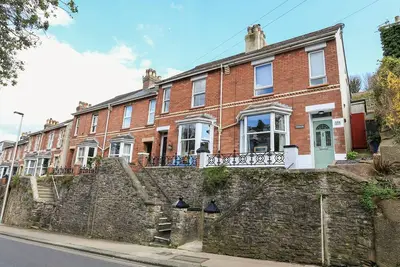 Image de Hillside, pet friendly, with open fire in Dartmouth