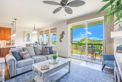 Image de Ocean-view condo with free WiFi, central ac, lanai, & onsite pool/spa/gym