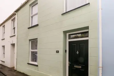 Image de Ty Cwtch, pet friendly, country holiday cottage in Tenby