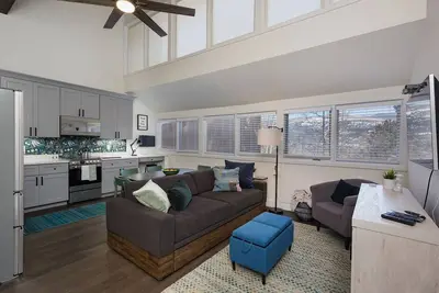 Image de The Green Canopy (#769) |10 min to Ski - On Golf Course - Ac/Pool/Hot Tub