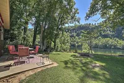 Image de Directly on White River! Walk-in access! - 1/4 mile from White Hole Access.