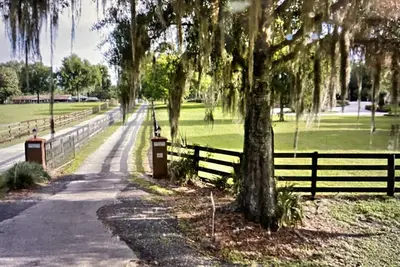 Image de Farmhouse on acreage, Ocala, Fl