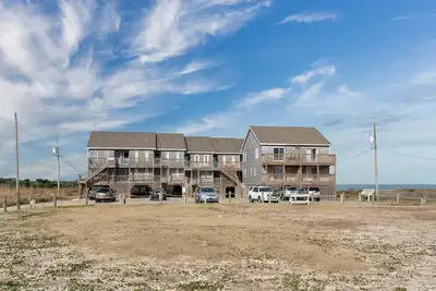 Image de Brown Dog by the Sound Soundfront and Oceanview Retreat