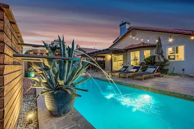 Walk to the festival! Pool home one block from Coachella @ Stagecoach