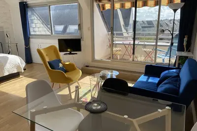 Image de Joli studio décoré avec goût dans une résidence avec piscine et à 150 m de la grande plage