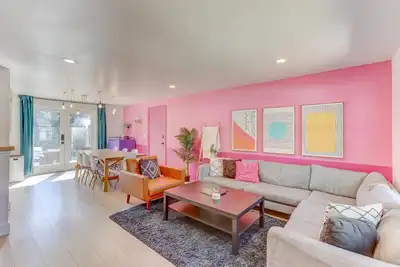 Image de Spacious 5-Bedroom Retreat - Hot Tub - Games