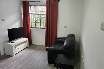 Image de Steps away from a beach & local transportation. Cozy one bedroom apartment