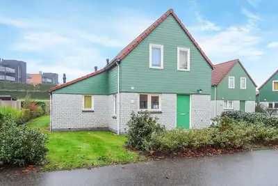 Image de Belle maison à Wemeldinge avec WiFi