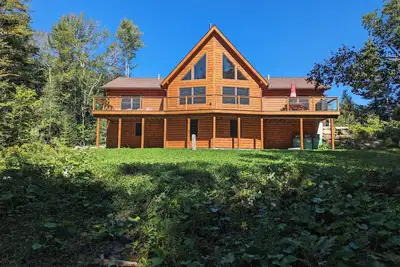 Image de Log Home Mt Sunapee View - 5 min from beach and mountain & 9 min from town