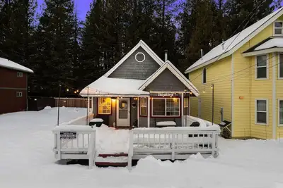 Image de Ac + Mtb Family Cabin+ <5mins to BikePark/Zoo + FirePit