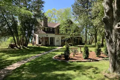 Image de Classic Leland cottage on the beach, beautiful sunsets, 8 min. walk to downtown