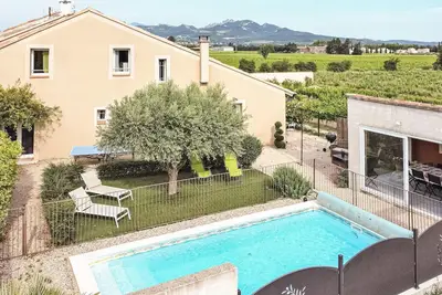 Image de Maison confortable de 3 chambres à.