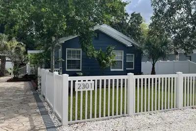 Image de Marjory's Cottage in the heart of Tampa