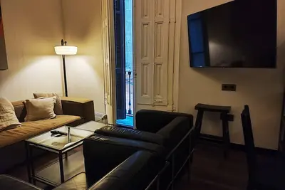 Image de beautiful classic central apartment