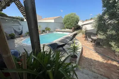 Image de Maison charentaise 135m2, 3 chambres avec jardin et piscine à 5 min de la mer.