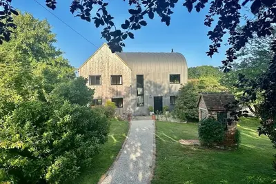 Image de Amazing find! Elm Tree sleeps 10, hot tub & sauna. Near glyndbourne & lewes