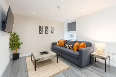 Image de Stylish 2 Bed apartment, Central Location, Sleeps 6