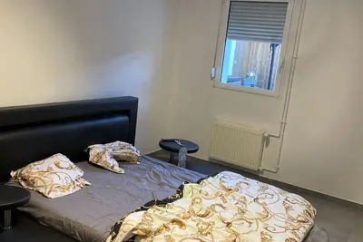 Image de Appartement spacieux avec jaccuzi et sauna