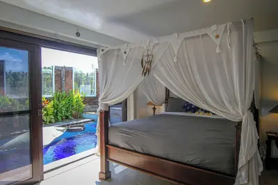 Image de Spacious Minimalist Japanese Villa In Rice Fields