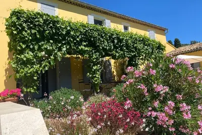 Image de Charming villa with private swimming pool and a view on Luberon