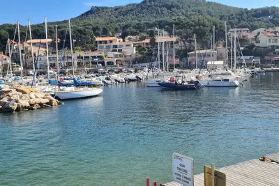 Image de T2 45m2  5mn de la plage et sentiers littoral